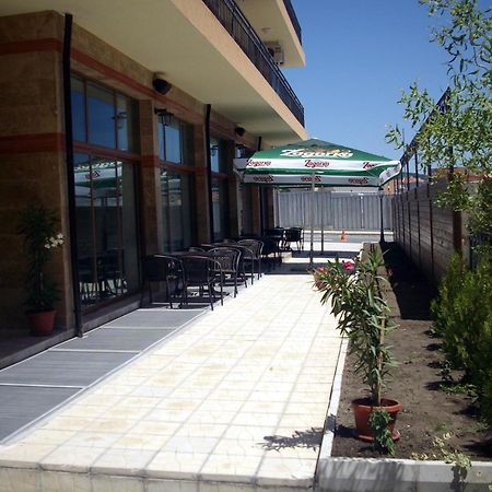 Serenity Hotel Sveti Vlas Exterior photo