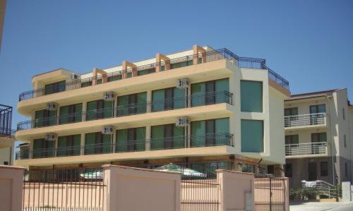 Serenity Hotel Sveti Vlas Exterior photo